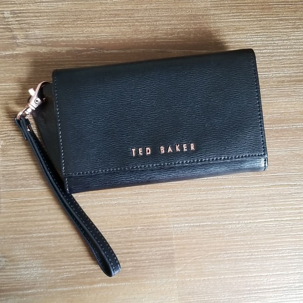 Ted Baker Black Leather Wristlet Wallet Clutch‎